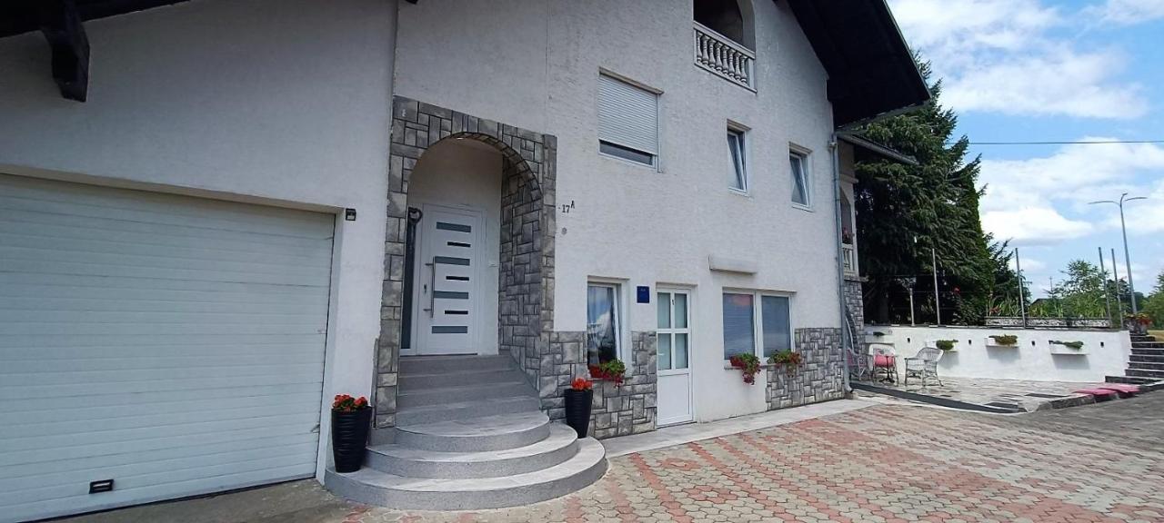 Studio Apartman Brletic Tounj Exterior photo