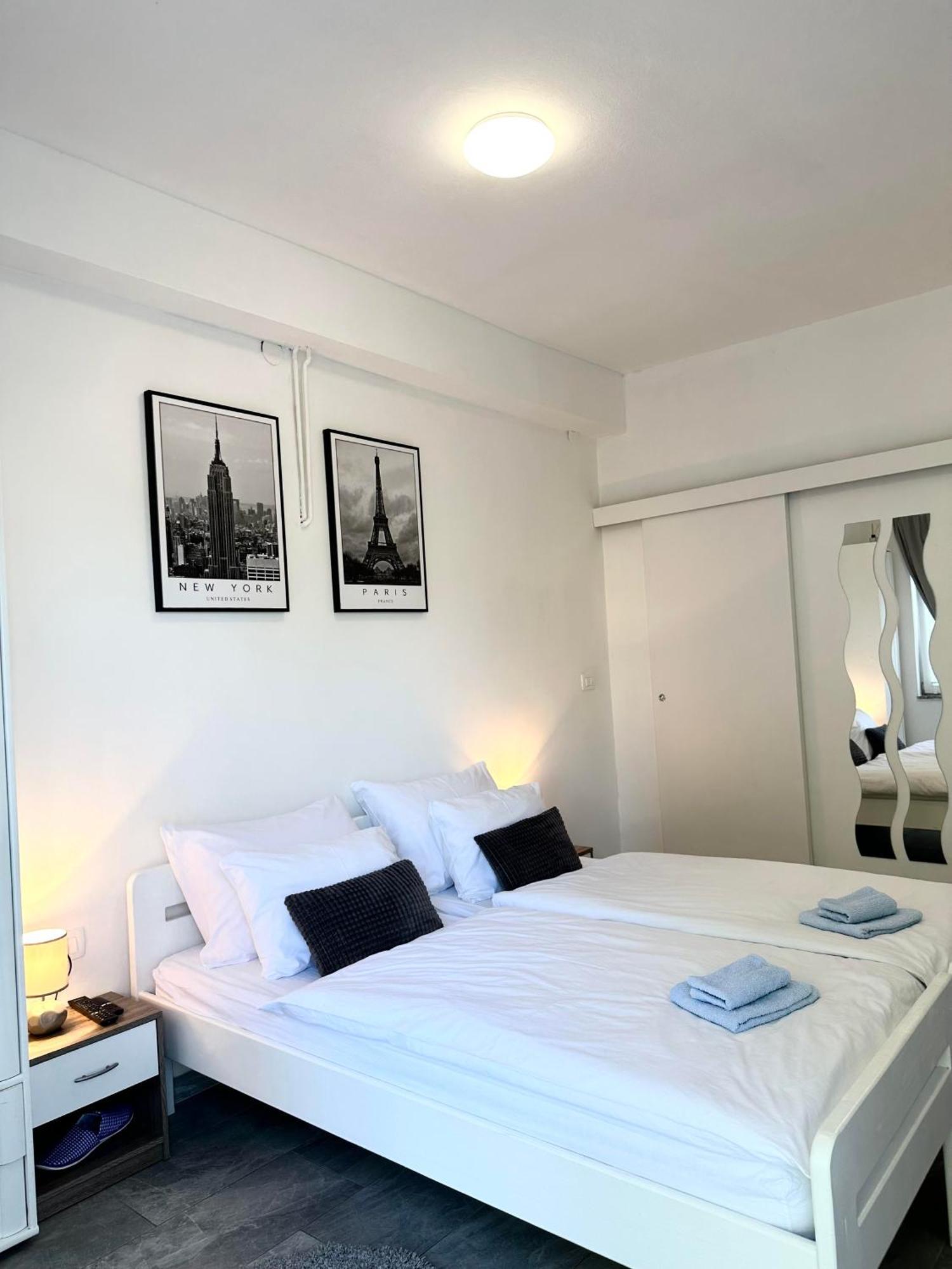 Studio Apartman Brletic Tounj Exterior photo